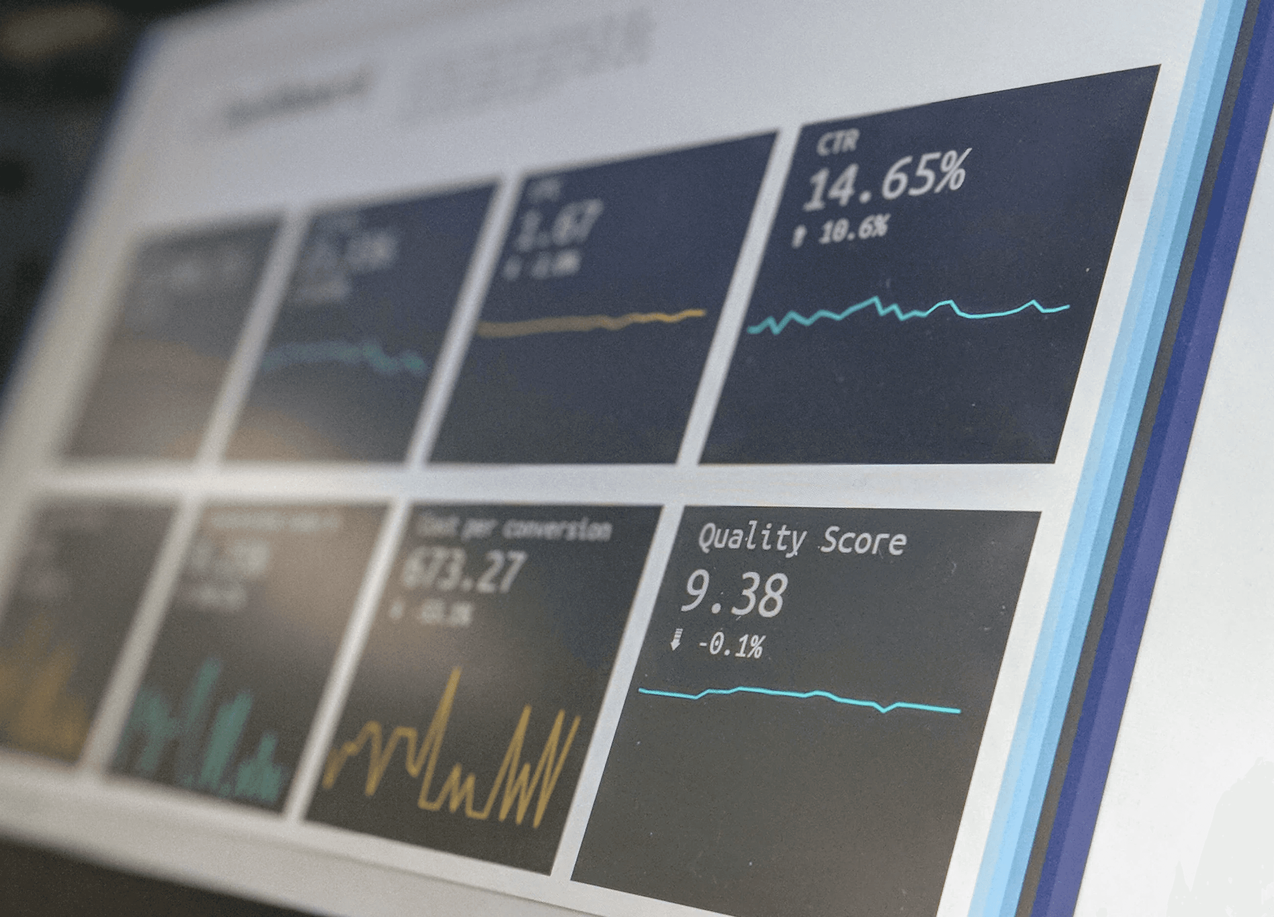 Monitor displaying multiple selected color schemes for an application design